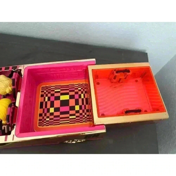 LOL‎ Surprise Car-Pool Coup and exclusive doll - Picture 7 of 7